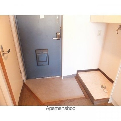 アベニール曙橋[1K/20.21m2]の玄関