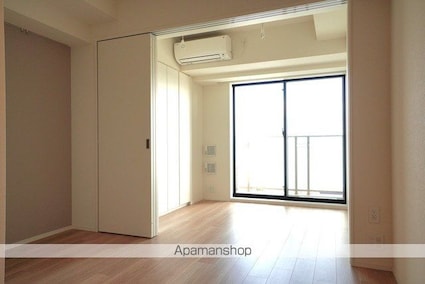 Ｊ．ＧＲＡＮ　Ｃｏｕｒｔ　品川西大井ＥＡＳＴ[1DK/27.3m2]のリビング・居間