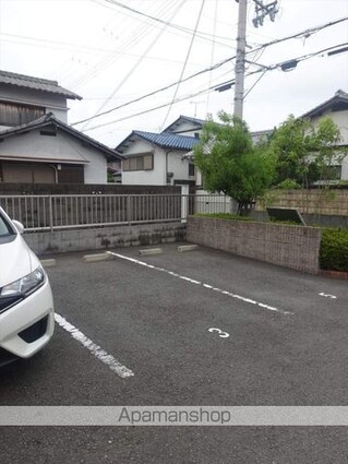 和歌山県和歌山市松ケ丘２丁目[2LDK/58.1m2]の駐車場