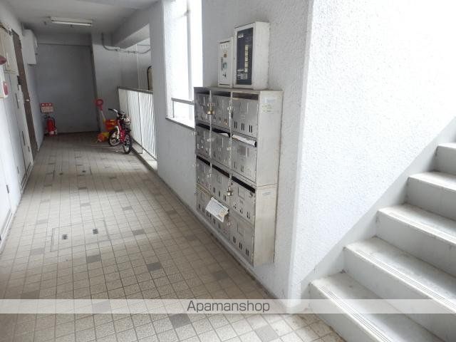 パレス武庫の玄関写真