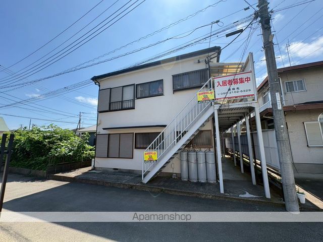 鈴張ハイツの外観写真
