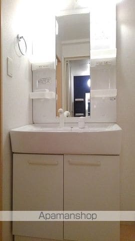 キャトゥル・ヒル 二番館の内装写真