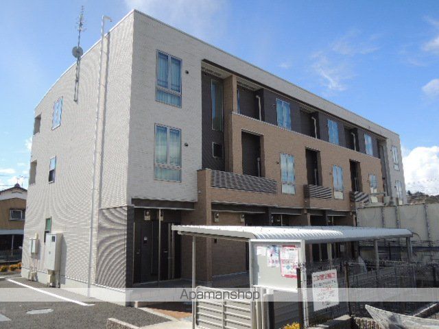 ACROSS・BENーHの玄関写真