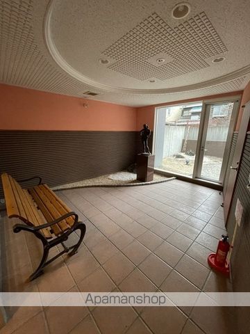 オルムドグランメール大通の玄関写真