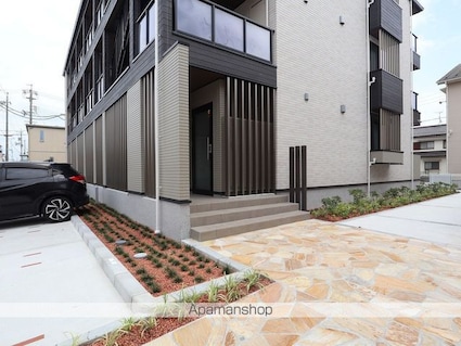 コーポハピネス白砂[1K/27.02m2]のエントランス