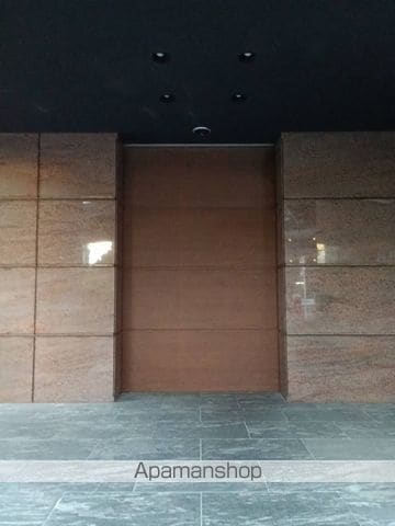 エムレジデンス渋谷神泉の玄関写真