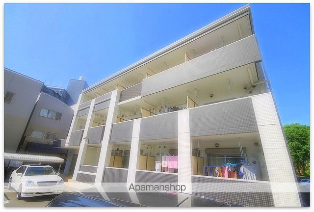 大阪市四つ橋線 北加賀屋駅 徒歩8分 3階建 築14年の外観写真