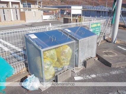 ＬＯＴＵＳ　ＣＯＵＲＴ[2K/32.8m2]の共用部3