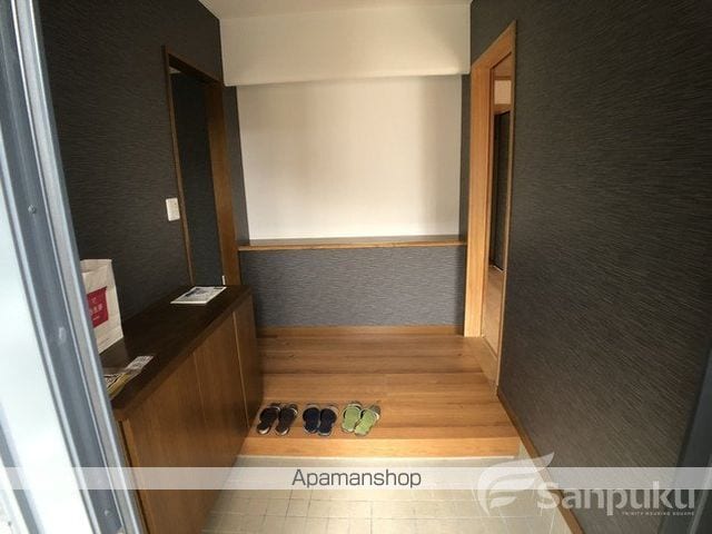 松山市 2階建 築33年の内装写真