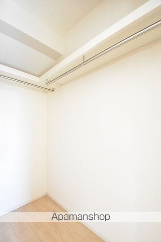 Nゲート IXの内装写真