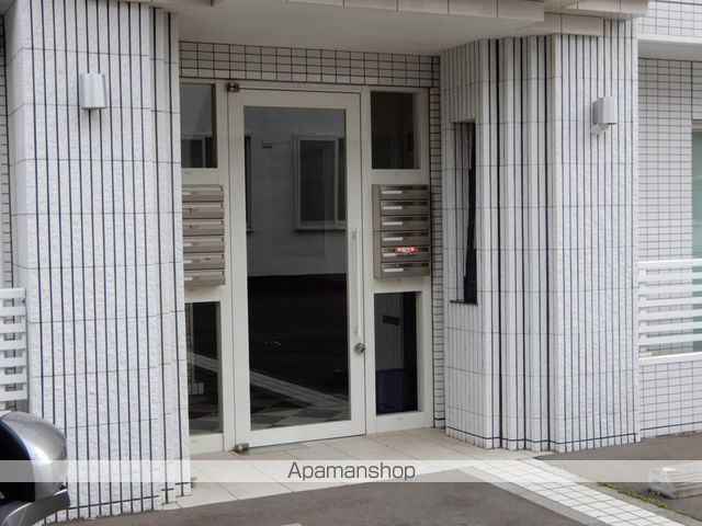 グランメール24EASTの玄関写真