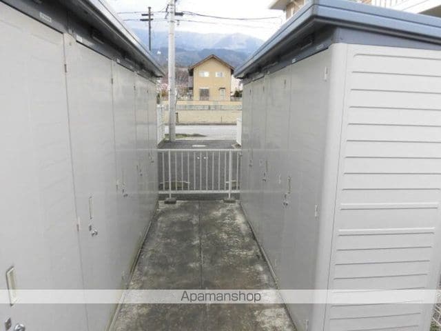 リビングタウン小笠原 Bの内装写真