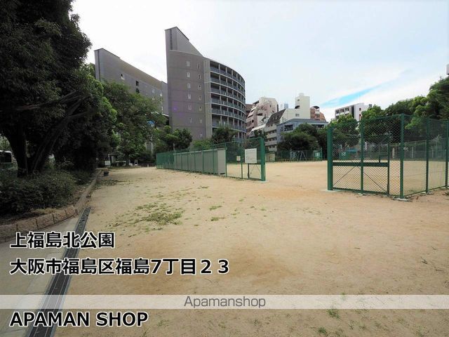 W.O.B.NISHIUMEDAの周辺写真