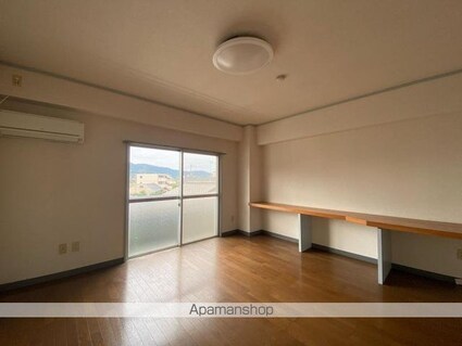 プレアール高松西町[1DK/36.1m2]のリビング・居間