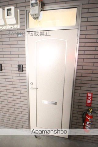 エーグルの玄関写真