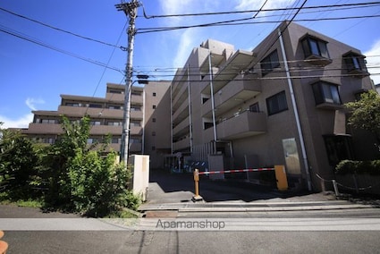 ロシエール[1K/22.5m2]の外観3