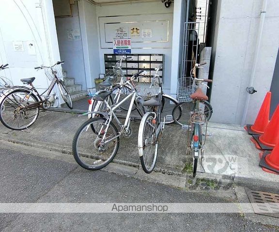 JO-INジェミニビルの玄関写真