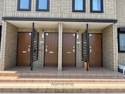 エルカーサ[2LDK/66.66m2]のエントランス1