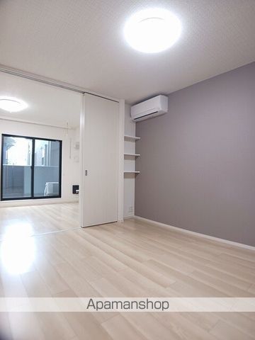 アルールIIの内装写真
