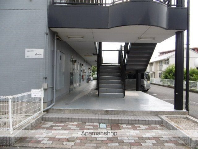 シャルムT・Nの玄関写真