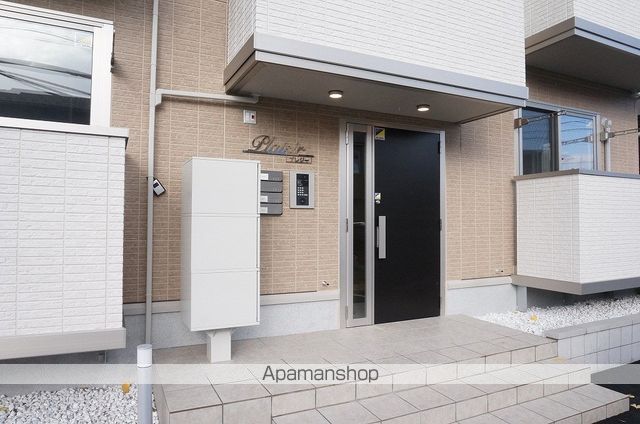 プレジーの玄関写真