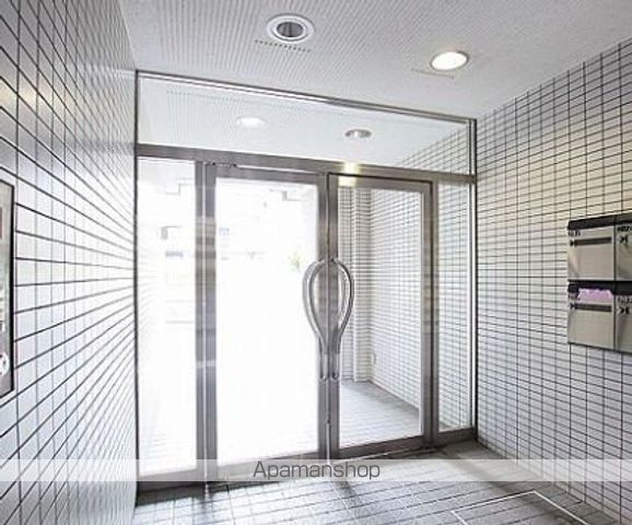 アルス市ヶ谷薬王寺の玄関写真