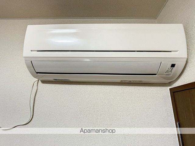 DETOM-1の内装写真