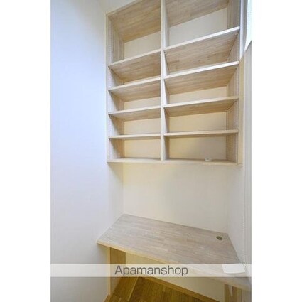 パティオ梅ヶ丘Ｗ[1R/17.07m2]の玄関