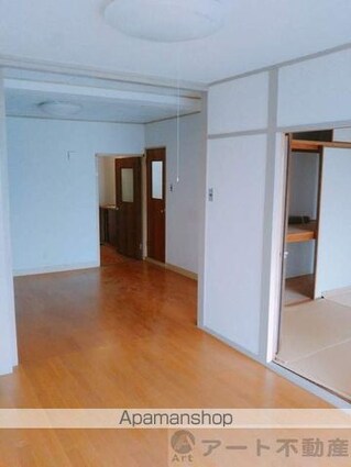 愛媛県松山市石手４丁目[2LDK/47m2]のリビング・居間