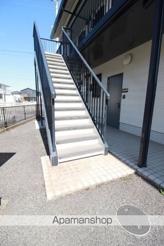 ヴィレッジ高島I A棟の玄関写真