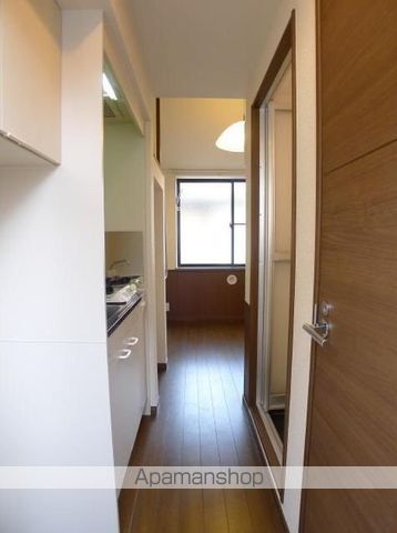 アーバンプレイス中野Ⅶ[1R/9.96m2]の玄関