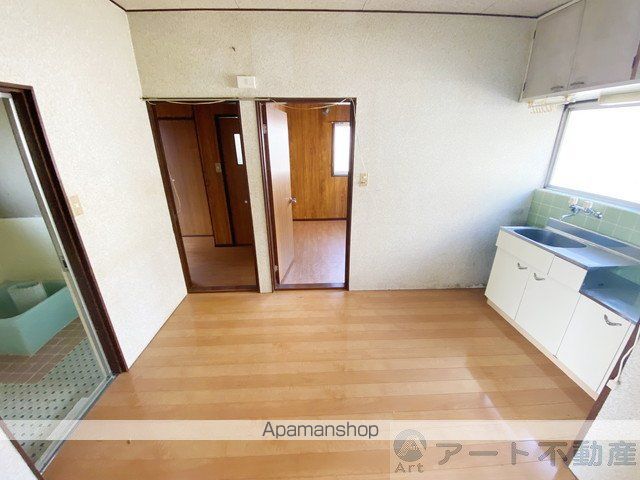 北久米町池内一戸建て 南棟の内装写真