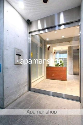 エルブMINAMISEMBAの玄関写真