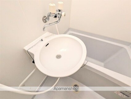 宮崎県宮崎市波島１丁目[1K/22.35m2]の洗面所