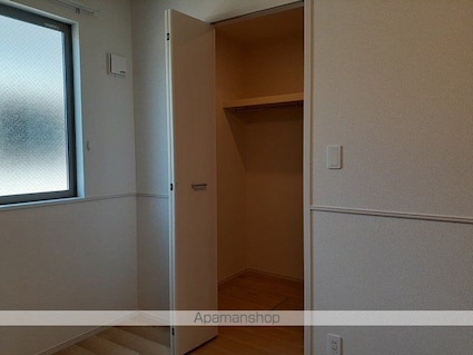 ララ・セゾン[1LDK/50.18m2]の収納