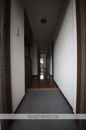 トライアーバンめじろ台[3LDK/64m2]の玄関