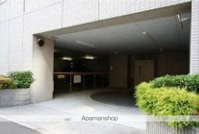 グランカーサ銀座イーストの玄関写真