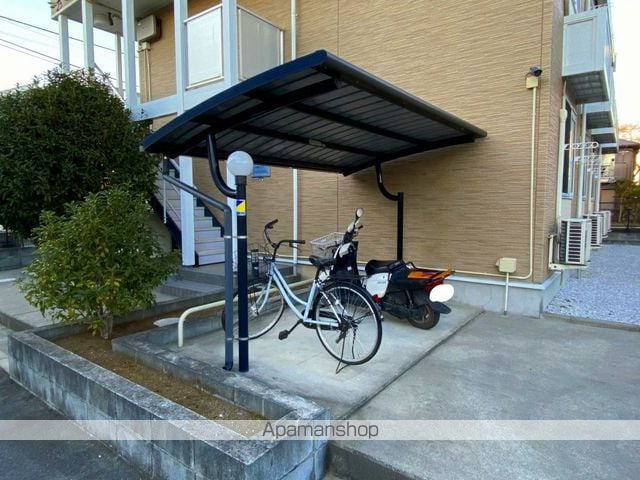 レオパレス若葉ハイツの外観写真