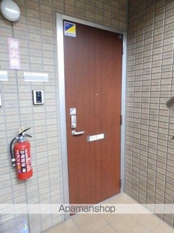 ローゼンシュタット B棟の外観写真