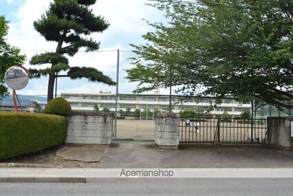 メイプルコートＢ[1LDK/42.25m2]の周辺4