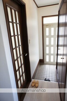 ペアレット[3LDK/79.33m2]の玄関