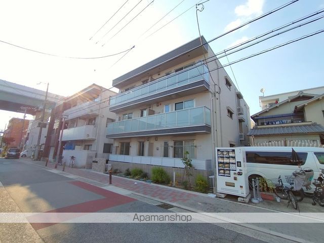 CLASHIST中宮SOUTHの外観写真