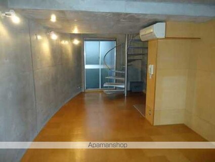 ＡＲＴＩＳ[1LDK/45.68m2]のリビング・居間2