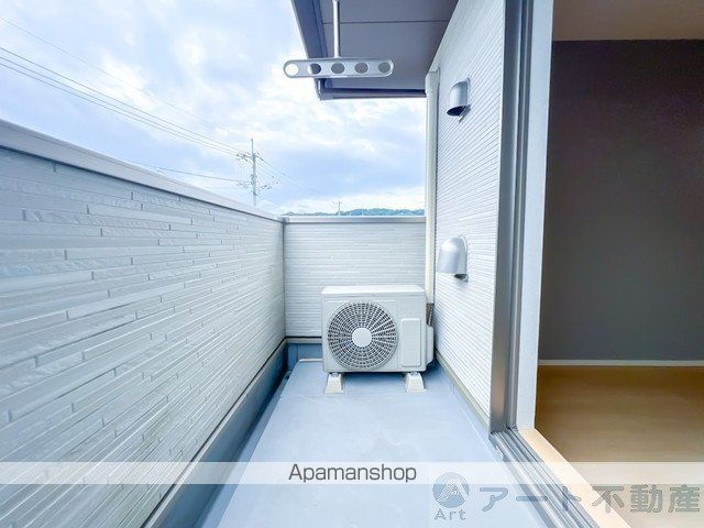 伊予郡砥部町 2階建 築9年の内装写真