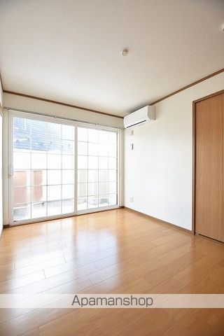 レジオン・ドヌールIIIの内装写真
