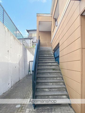 ボンシャンスクオン Aの玄関写真