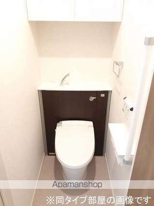 メゾン大西Ⅱ[1LDK/43.61m2]のトイレ