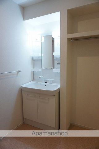 エヴェリーナIIIの内装写真