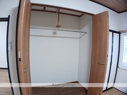 アーバン中桜田[2LDK/49.8m2]の収納