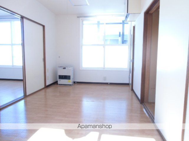 レジデンス平岡の内装写真